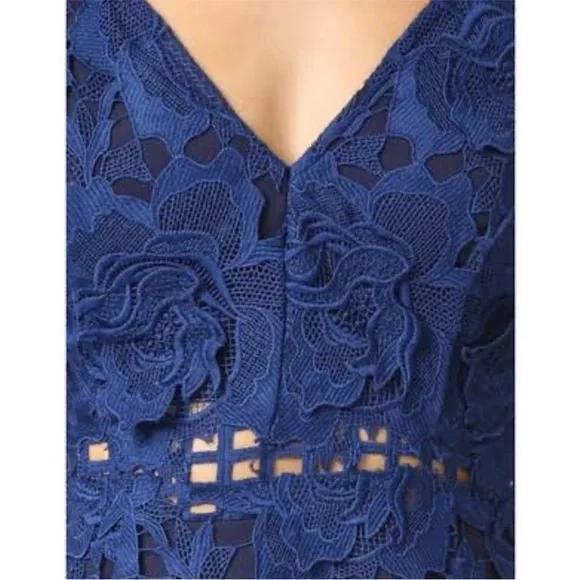 LOVER + FRIENDS Bellini Blie 3D dress SIZE: SMALL - Picture 5 of 14